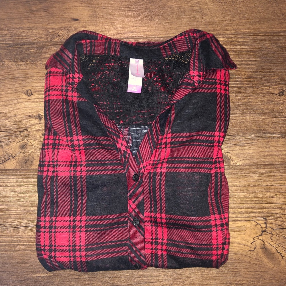 Button up - Picture 3 of 4